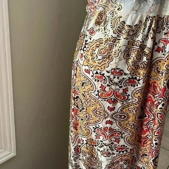 ❤️Host Picks❤️[L/XL]Shoreline  Abstract Gold Foil Halter Maxi Dress - Picture 7 of 11